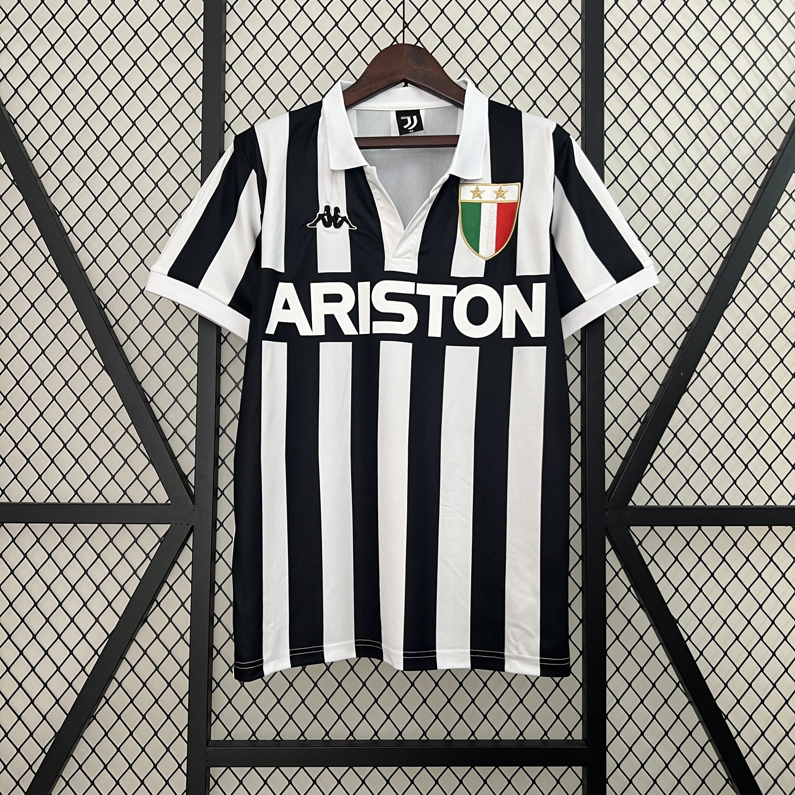 Juventus domicile 84/85